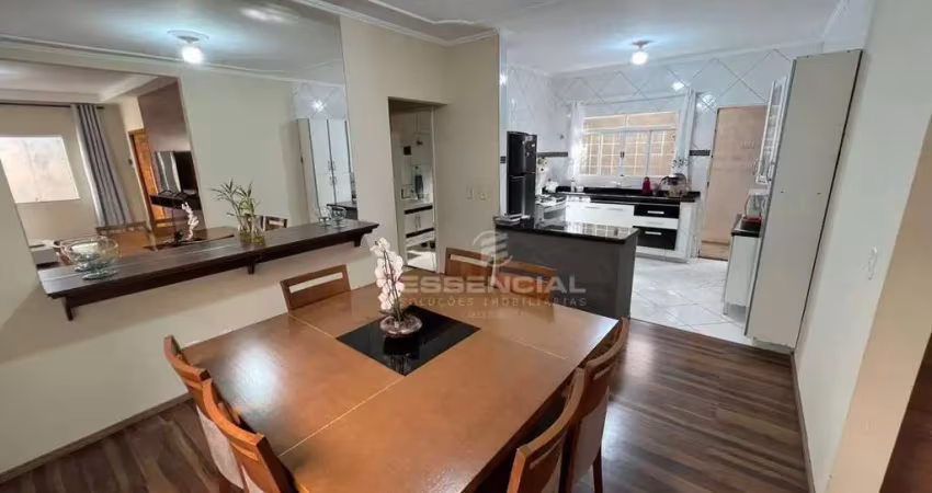 Casa com 2 dormitórios à venda, 162 m² por R$ 410.000 - Jardim Ypê - Botucatu/SP