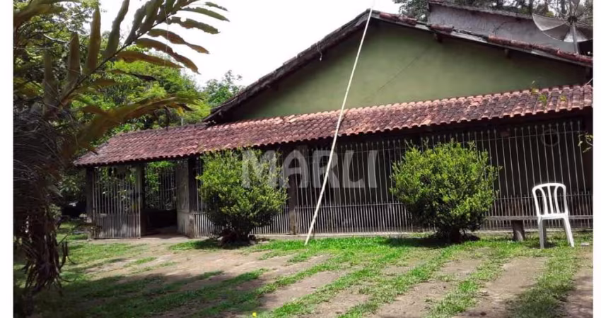 Chácara para Venda em São José dos Campos, FREITAS, 4 dormitórios, 2 suítes, 2 banheiros, 2 vagas