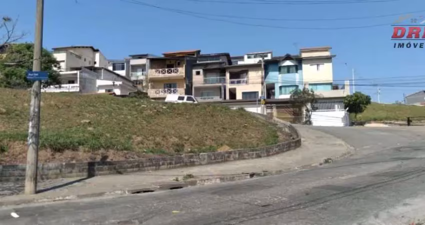 Terreno à venda na Geraldo Higino de Carvalho, 142, Parque Flamengo, Guarulhos