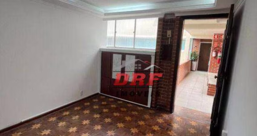 Apartamento Condominio Rio de Janeiro Parque Cecap com 3 Dormitórios com Armários R$330.000,00