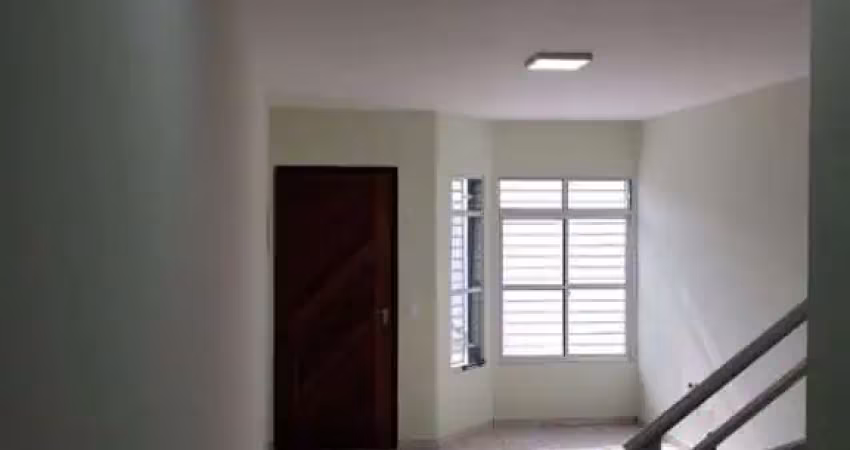 Casa com 2 quartos à venda na Entre-Folhas, 106, Jardim Verônia, São Paulo
