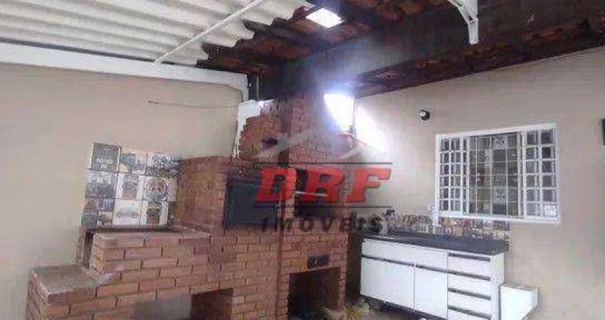 Casa com 3 dormitórios à venda, 200 m² por R$ 855.000 - Vila Rosália - Guarulhos/SP