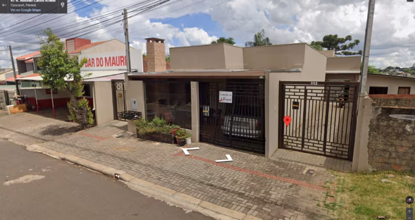 Casa semi-mobiliada, com 70,00m2