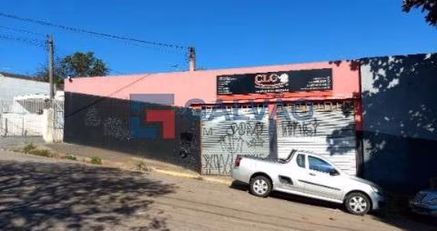 Salão e casa à venda na Vila Santa Terezinha em Várzea Paulista - SP