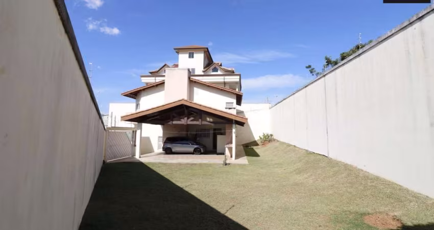 Casa para Venda em Atibaia, Jardim Do Lago, 3 dormitórios, 1 suíte, 2 banheiros, 4 vagas
