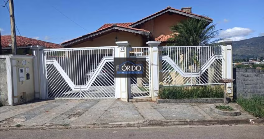 Casa para Venda em Atibaia, Jardim Do Lago, 3 dormitórios, 1 suíte, 2 banheiros, 2 vagas