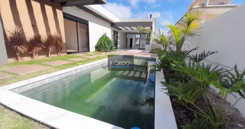 Casa em Condomínio para Venda em Atibaia, Condominio Figueira Garden, 3 dormitórios, 3 suítes, 3 banheiros, 4 vagas