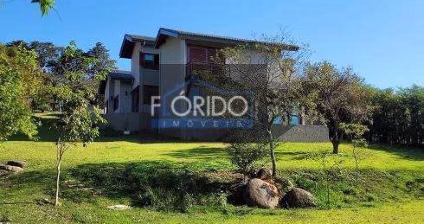 Casa em Condomínio para Locação em Atibaia, Condomínio Flamboyant, 3 dormitórios, 3 suítes, 4 banheiros, 6 vagas