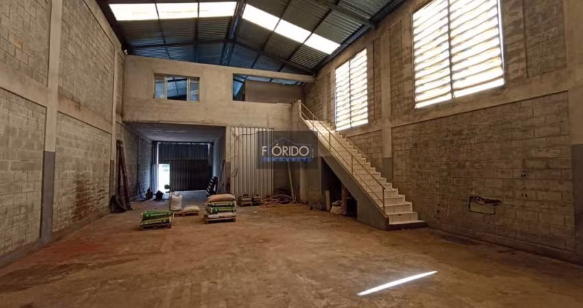Galpão para Locação em Atibaia, Recreio Estoril, 5 banheiros, 3 vagas
