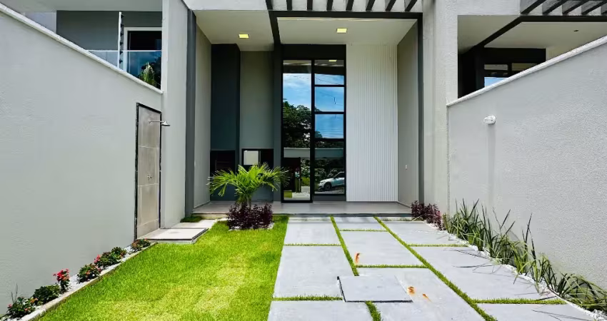 Lagoa redonda. linda casa plana com fachada moderna e pé direito alto.