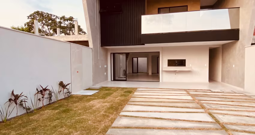 Eusébio - duplex novas em rua de controle assistivo. espetacular empreendimento.