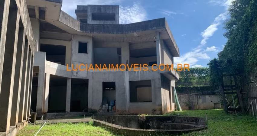 SOBRADO INACABADO DE 770 M² NA CITY BOAÇAVA