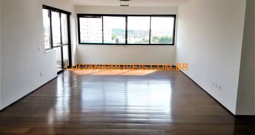 1 APARTAMENTO POR ANDAR DE 200 M² COM 4 DORM.