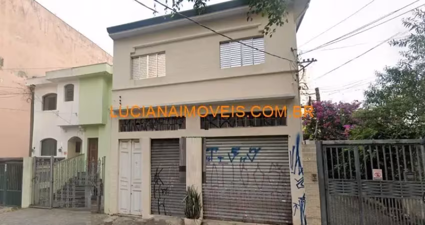 Sobrado residencial e comercial de 244 m² para reforma