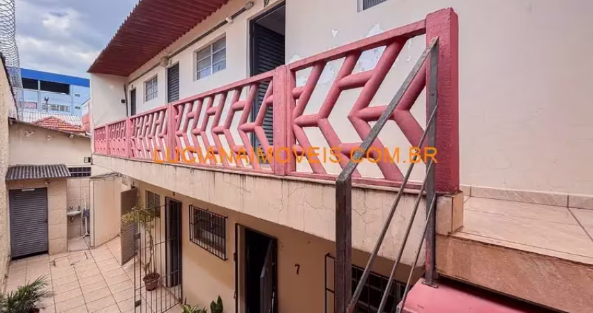 Casa comercial com 11 salas à venda na Rua Catão, Vila Romana, São Paulo