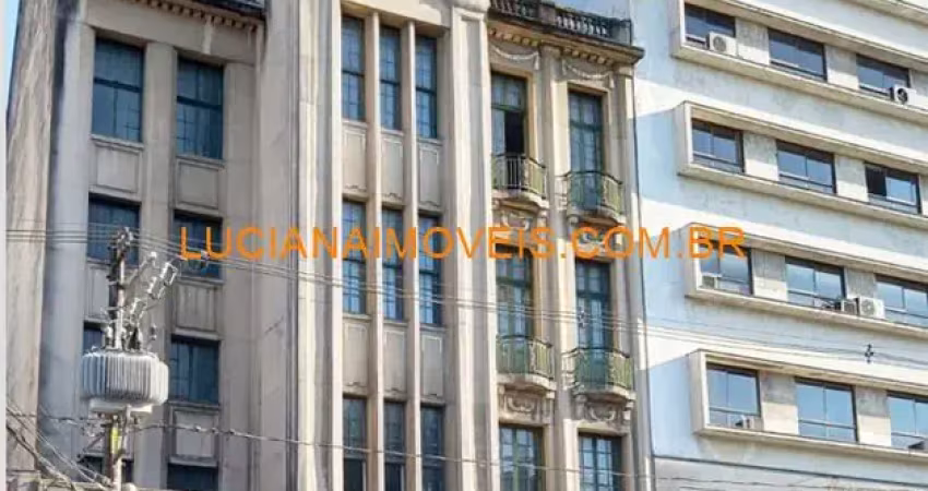 PREDIO COMERCIAL DE 2.180 M² - 4 PISOS EM SANTOS