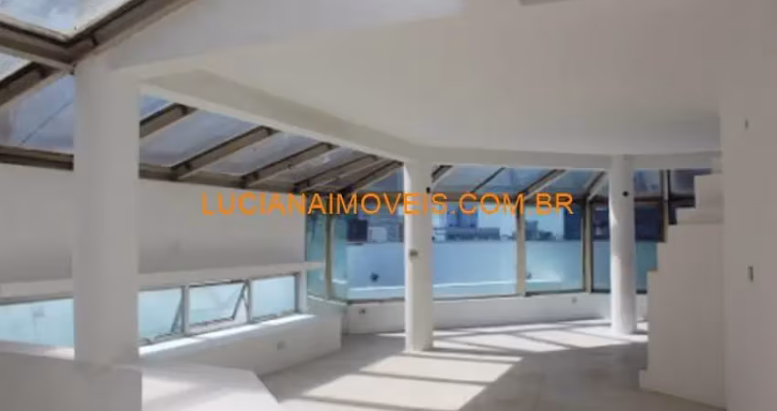 Cobertura triplex de 642 m² na santa cecilia com 4 suites e 6 vagas