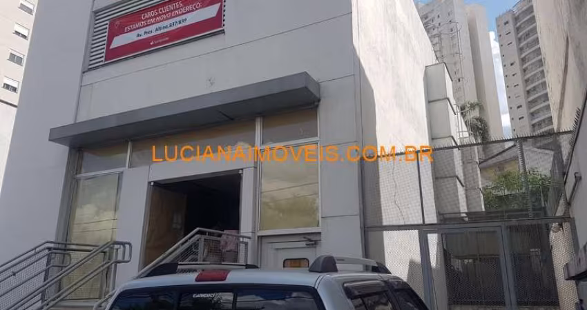 Ponto comercial/Loja/Box para aluguel tem 583 metros quadrados com 8 quartos