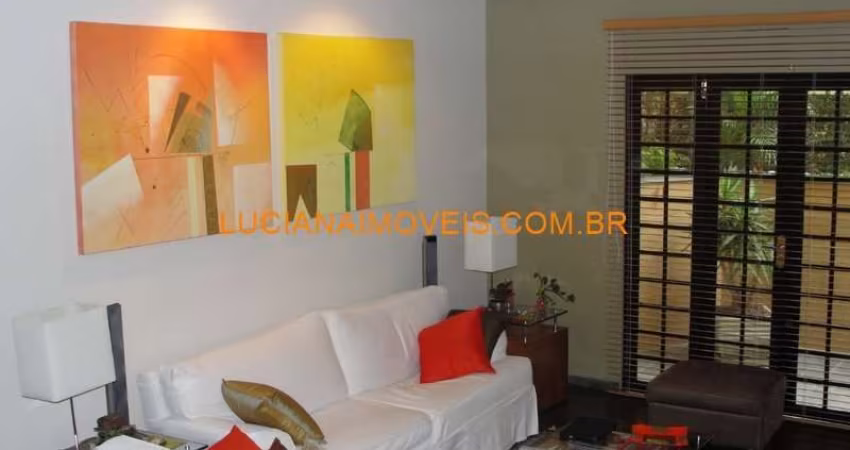 Sobrado para venda tem 280 metros quadrados com 3 quartos em Vila Ipojuca - São Paulo - SP