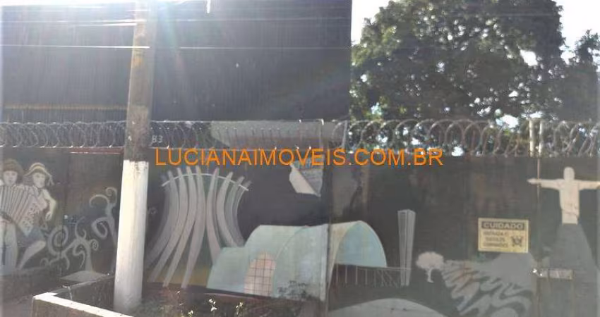 Galpão/Depósito/Armazém para aluguel e venda possui 1000 metros quadrados