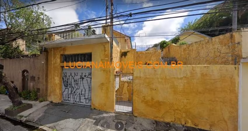 Casa para venda possui 246 metros quadrados com 4 quartos em Vila Ipojuca - São Paulo - SP