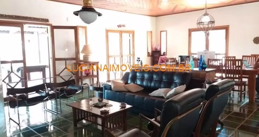 EXCELENTE CASA EM CONDOMINIO EM ATIBAIA, 700 M² DE AREA CONSTRUIDA