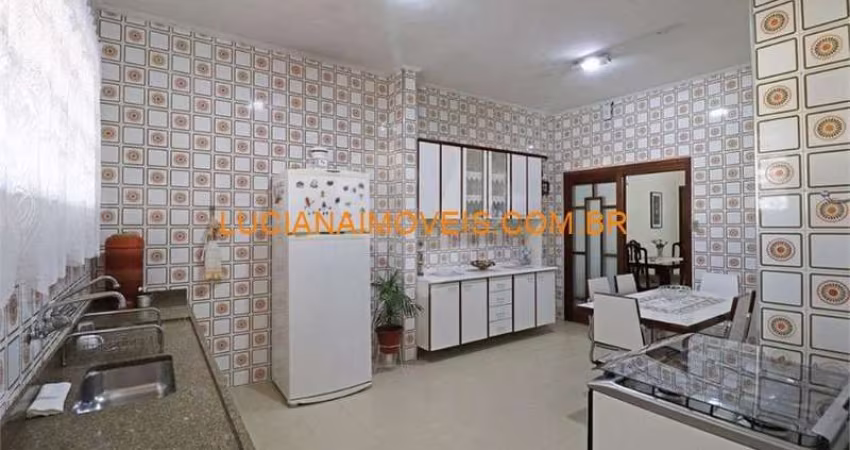 Casa para venda possui 319 metros quadrados com 3 quartos em Vila Ipojuca - São Paulo - SP