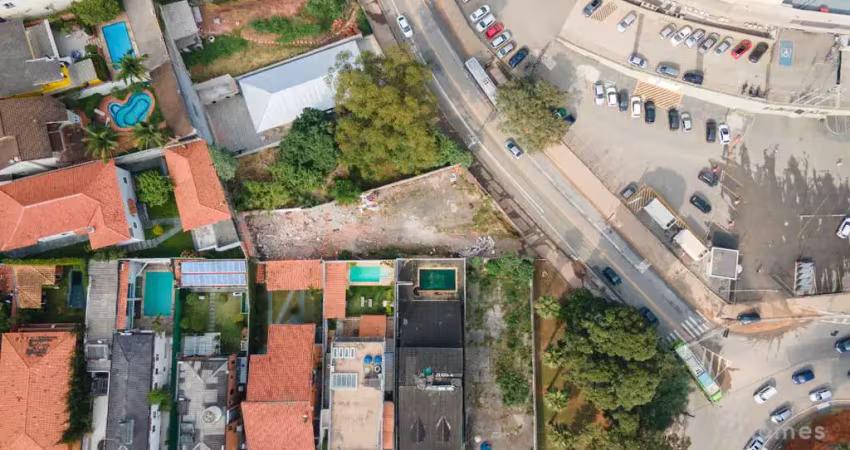 Terreno à venda na Avenida Jules Rimet, Jardim Leonor, São Paulo
