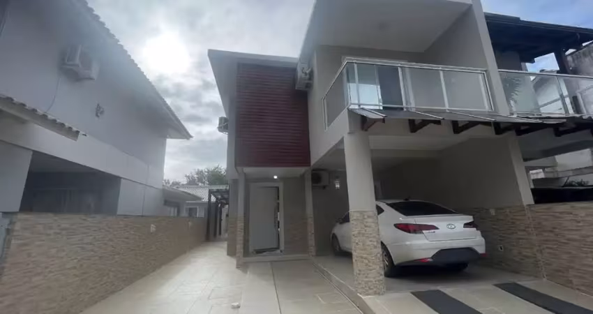 Casa com 3 quartos à venda na Rua João de Barro, 203, Canasvieiras, Florianópolis
