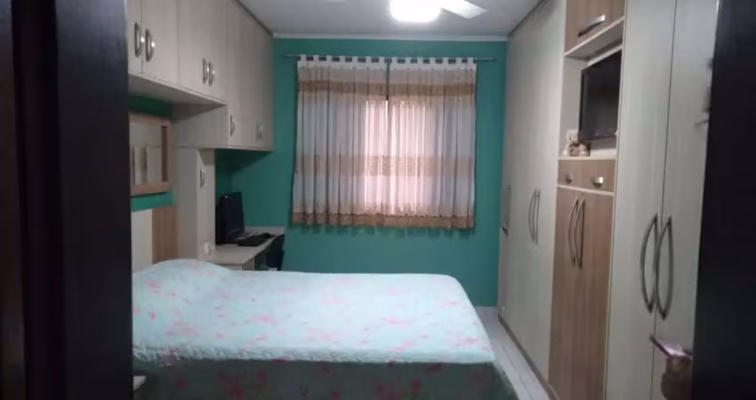 Casa dois dorms sendo uma suite 3 vagas dá para ampliar