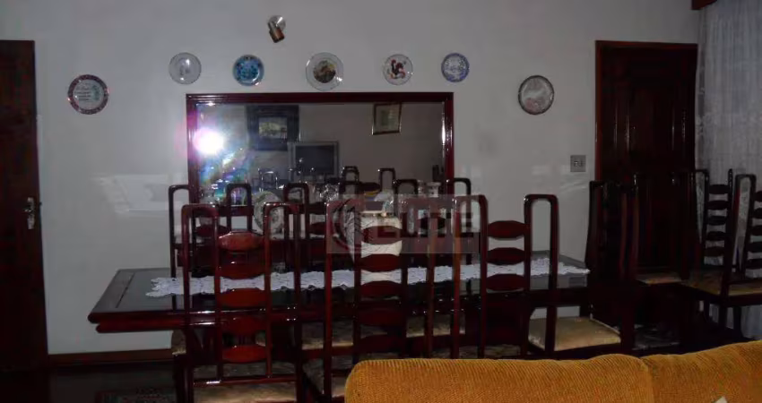 Casa com 3 dormitórios à venda, 396 m² por r$ 1.380.000,00 - vila bastos - santo andré/sp