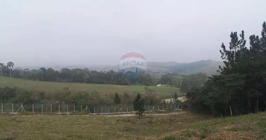 Terreno à venda no residencial di conti em guararema/sp.