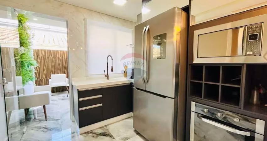 Casa à venda com 70m² em condomínio fechado no bairro jardim layr, mogi das cruzes.