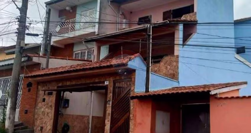 Sobrado à venda com 238m² no bairro Cesar de Souza - Vila Suissa em Mogi das Cruzes - SP