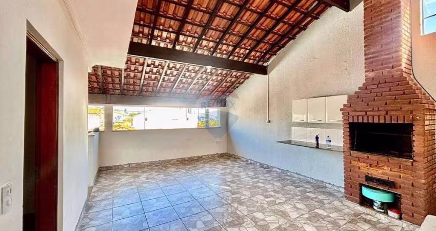 Seu Novo Lar no Vila Lavínia: Espaço e Conforto, 4 Dormitórios com 2 Suites e área Gourmet com Churrasqueira!