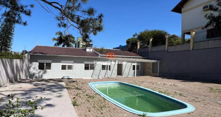 Casa plana à venda | suíte com closet | pátio amplo com piscina | Novo Hamburgo, bairro Vila Nova! Próximo a Feevale.