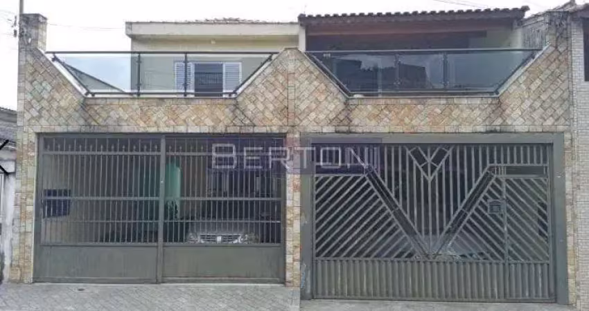 Vende-se 2 Sobrados cada um com 03 Dormitórios, 01 Suíte, 02 Vagas em Taboão  Diadema