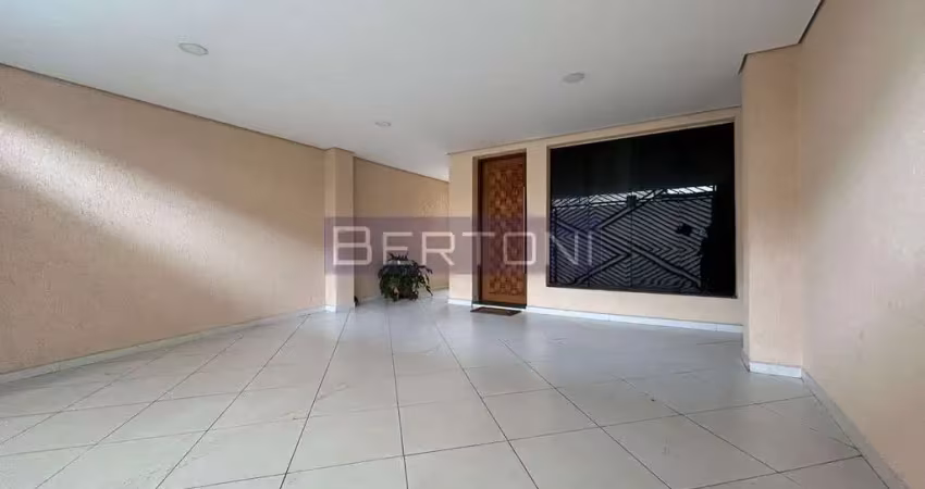 Vende-se sobrado com 03 dormitórios, 01 suíte, 02 vagas em paulicéia são bernardo do campo