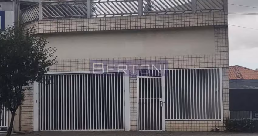Vende-se ou aluga-se salão com 480 m2 de construção localizado em taboão são bernardo do campo