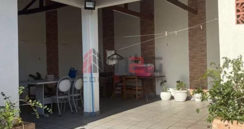 Casa à venda na Vila Maria|280 m² | 3 quartos | 1 suíte| 948.900,00
