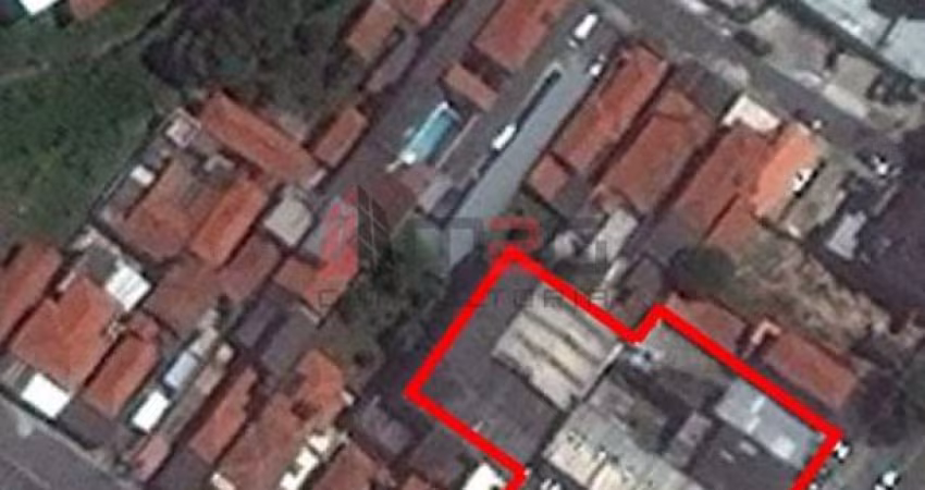 Área à venda / Vila Gustavo / 2.333,88 m² / Zoneamento ZC/ testada 47,80