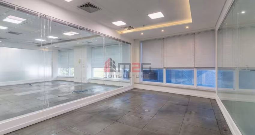 Sala comercial com 2 salas para alugar na Rua Catequese, 227, Butantã, São Paulo