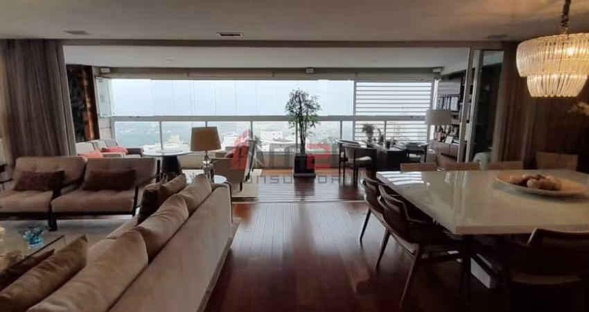 Apartamento de Alto Padrão com 3 Suítes e 4 Vagas para Venda no Alto da Lapa