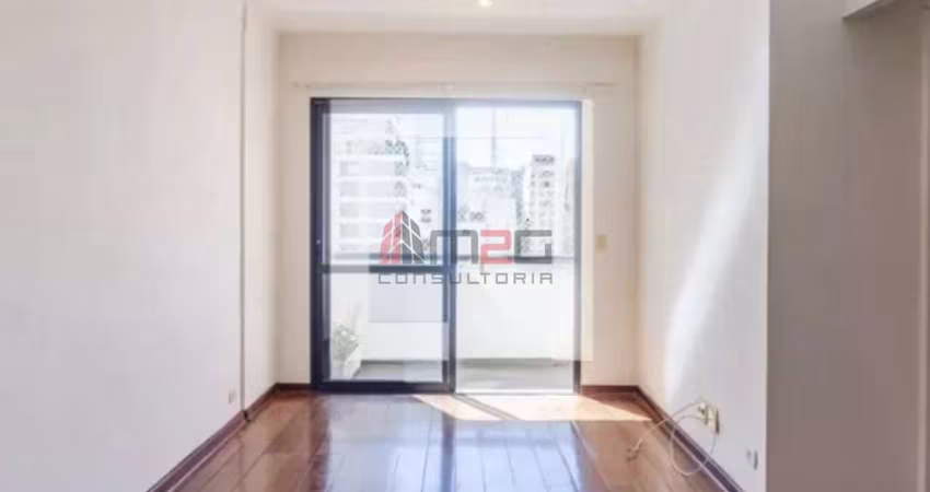 Vende-se apartamento em Pinheiros com 2 dormitórios (1 suíte).