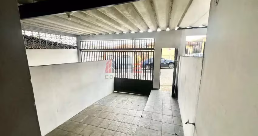 Casa com 2 quartos para alugar na Vila Zat, São Paulo 
