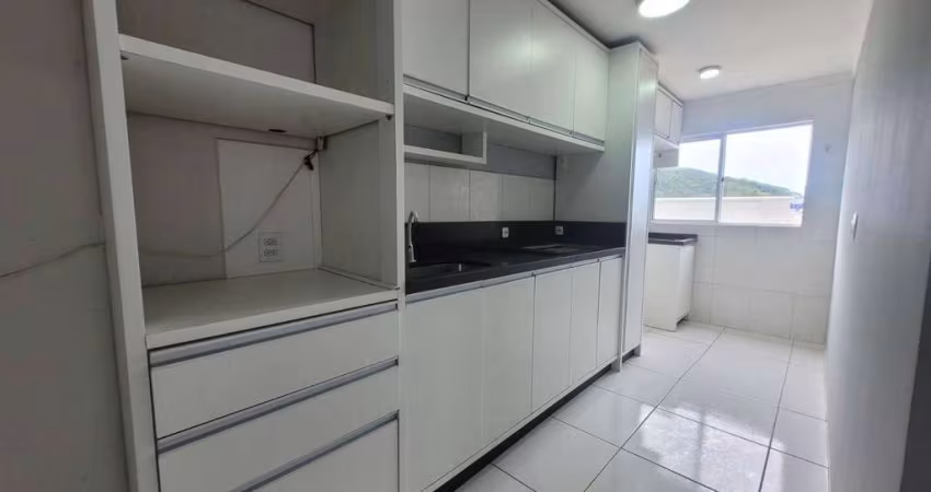 Apartamento com 2 dormitórios para alugar, 56 m² por R$ 2.156,48/mês - Volta Grande - Navegantes/SC