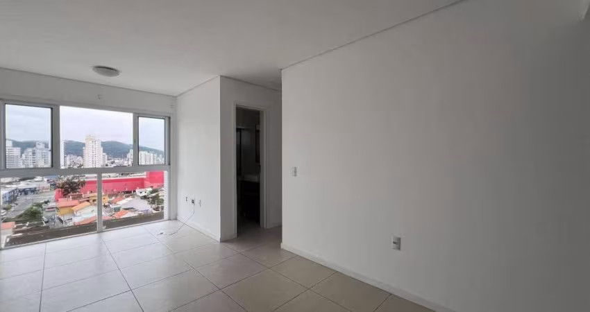 Apartamento com 2 dormitórios no bairro São João - Itajaí/SC