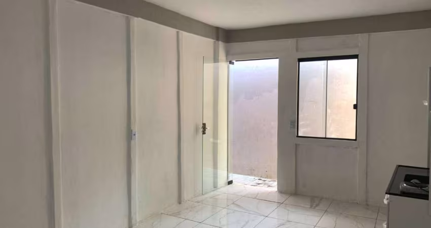 Kitnet com 1 dormitório para alugar, 33 m² por R$ 1.500,00/mês - Meia Praia - Navegantes/SC