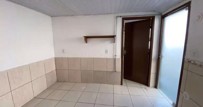 Casa com 2 quartos para alugar na Rua Ismael Orlando Evaristo, 325, Murta, Itajaí