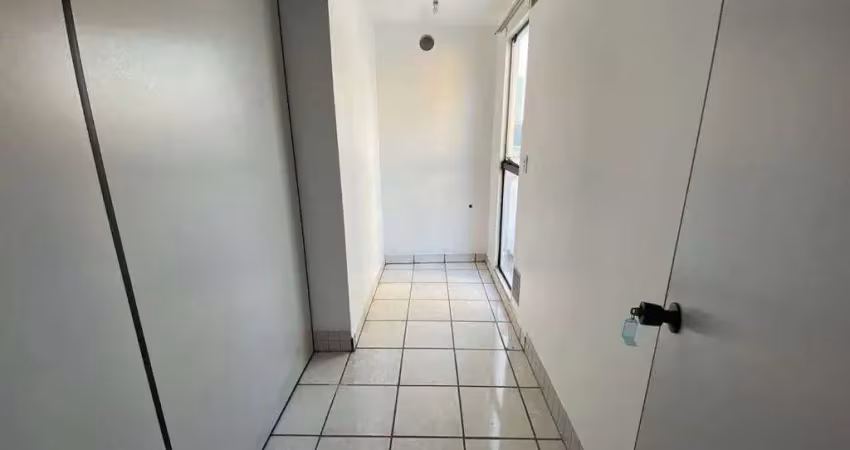 Sala comercial com 1 sala para alugar na Rua Doutor José Bonifácio Malburg, 143, Centro, Itajaí